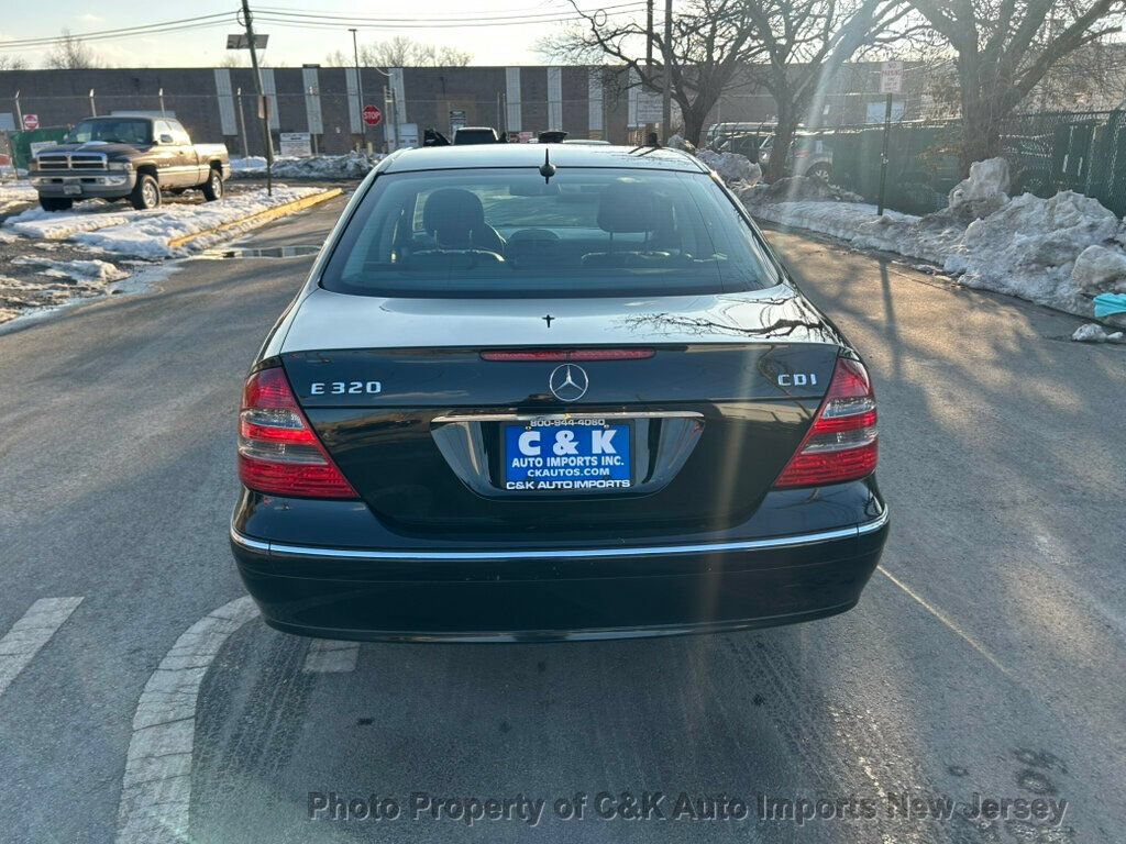 Used 2006 Mercedes-Benz E 320 CDI Sedan image 13