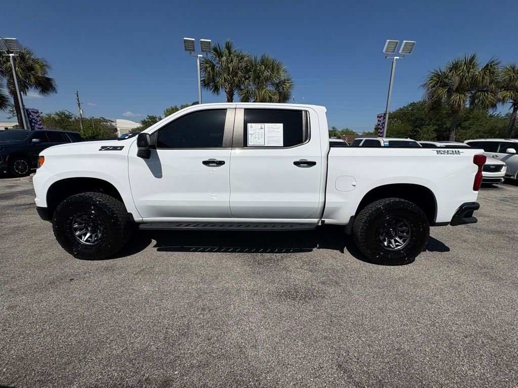Used 2024 Chevrolet Silverado 1500 LT Trail Boss w/ Convenience Package II image 4