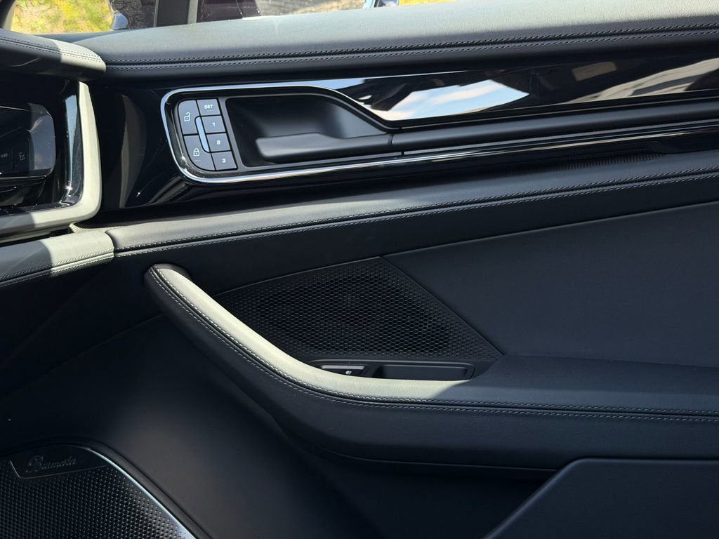 Used 2026 Porsche Panamera GTS image 29