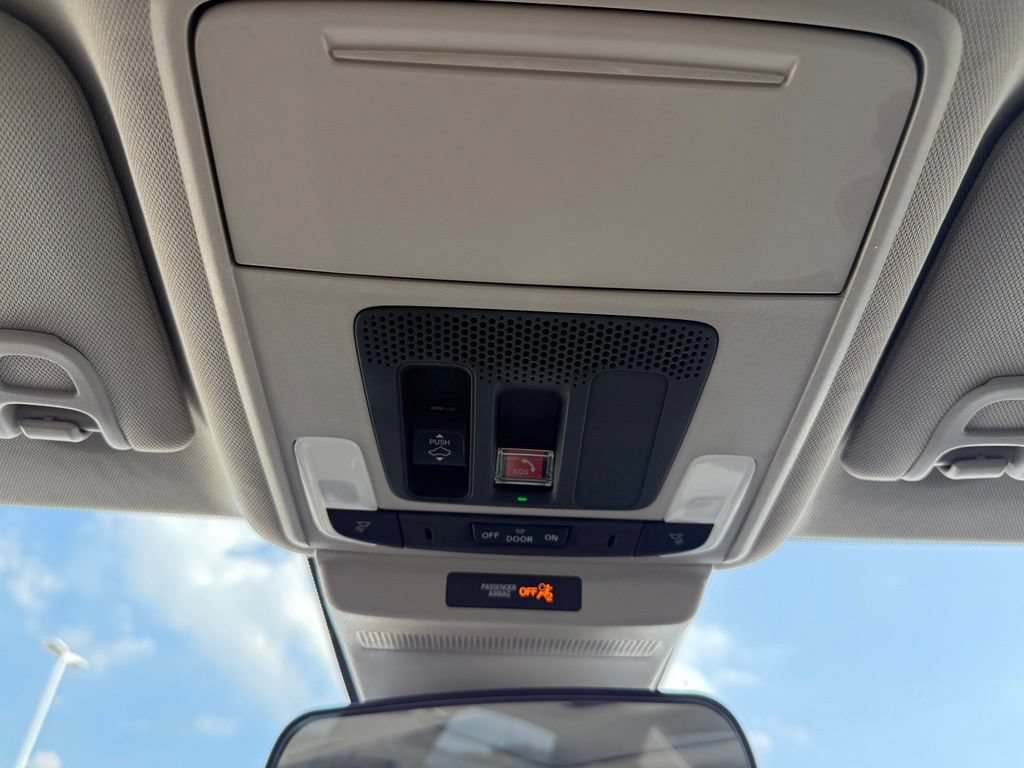 Used 2025 Honda Accord SE image 17