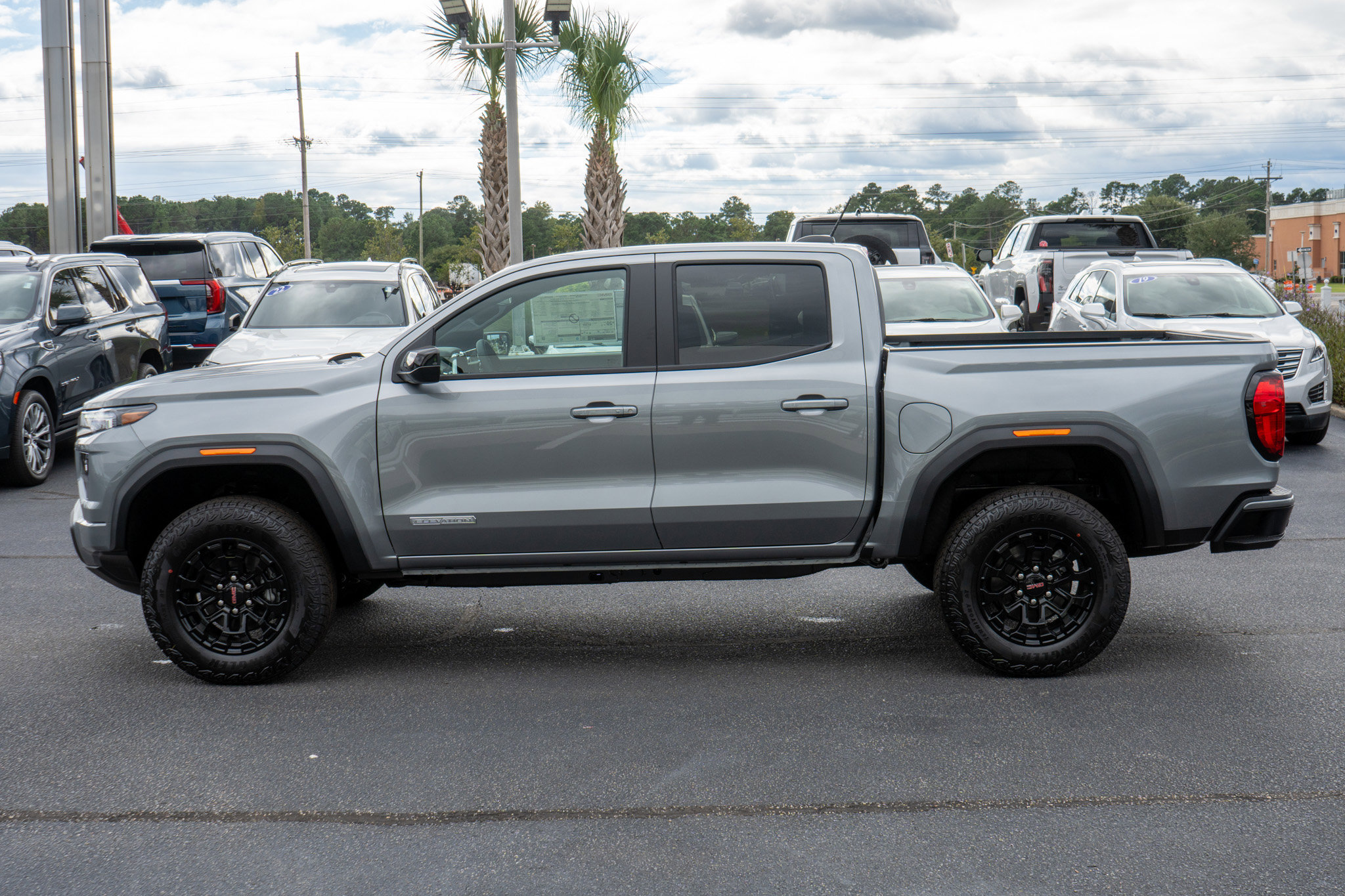 New 2026 GMC Canyon Elevation w/ Convenience Package image 6