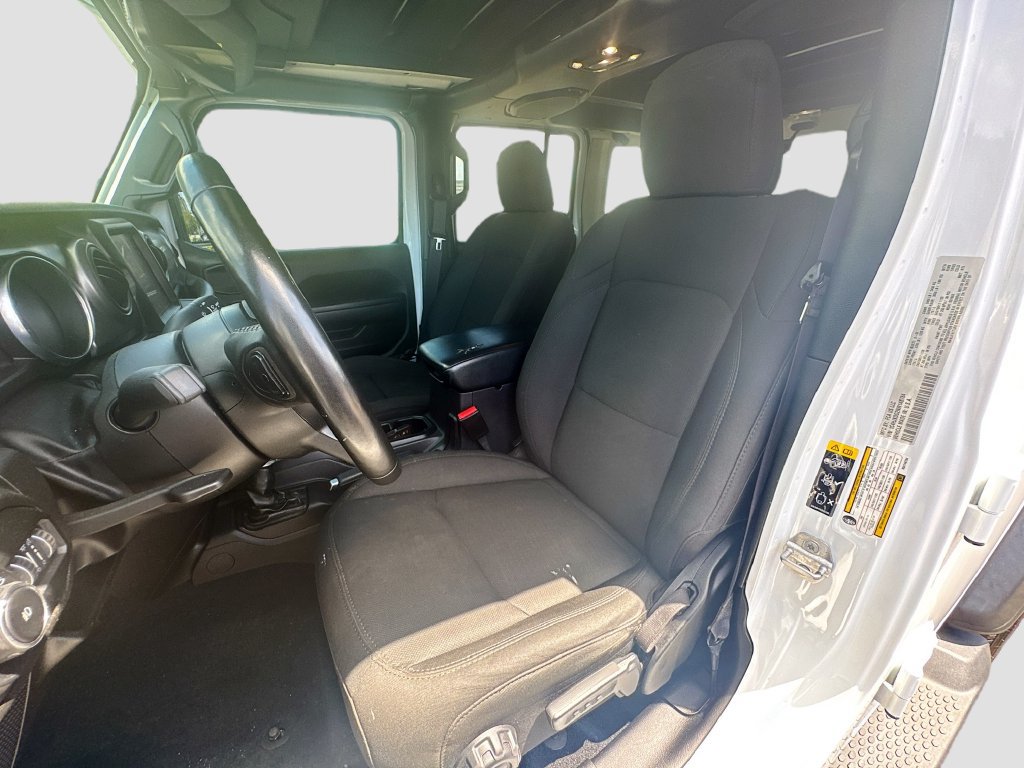 Certified 2022 Jeep Wrangler Unlimited Sport w/ Sun And Sound Package AWD/4WD image 23