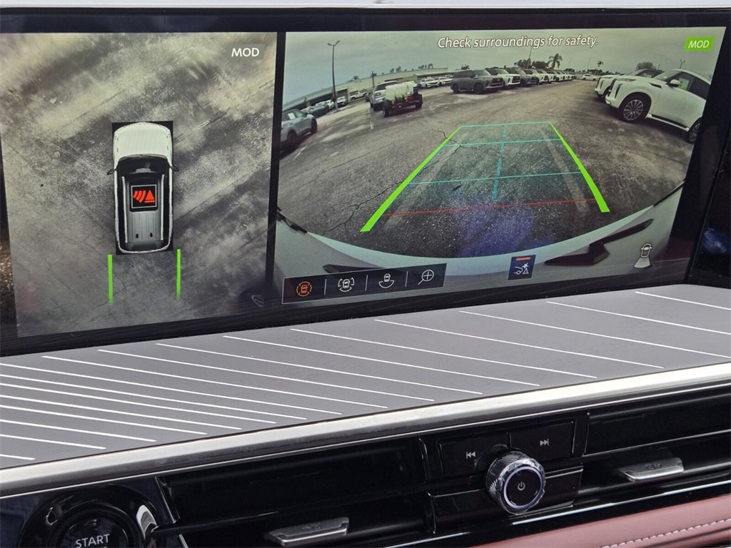 New 2026 INFINITI QX80 Autograph w/ Premium Cargo Package image 18