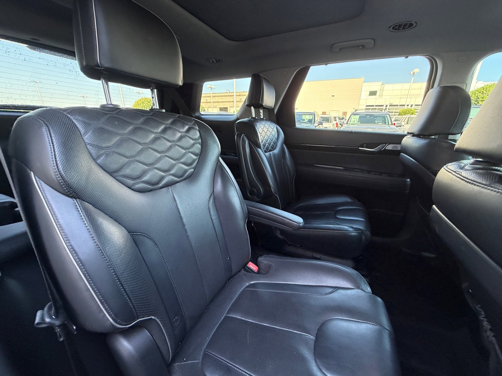Used 2021 Hyundai Palisade Limited w/ Cargo Package FWD image 18