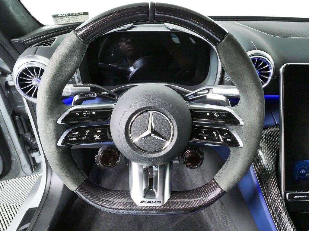 Used 2025 Mercedes-Benz SL 63 AMG 4MATIC image 9