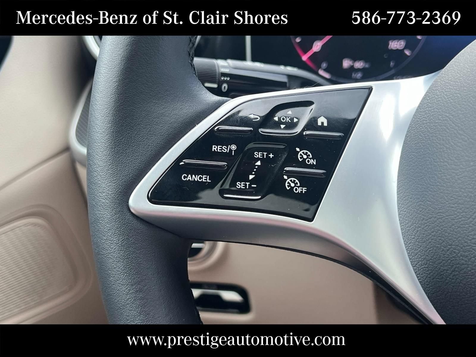 Used 2025 Mercedes-Benz C 300 4MATIC Sedan image 31