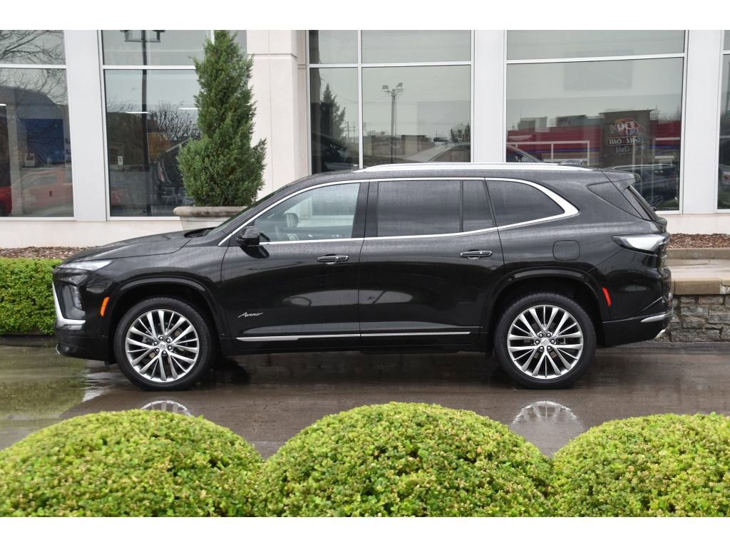 Used 2025 Buick Enclave Avenir w/ Super Cruise Package AWD/4WD image 7