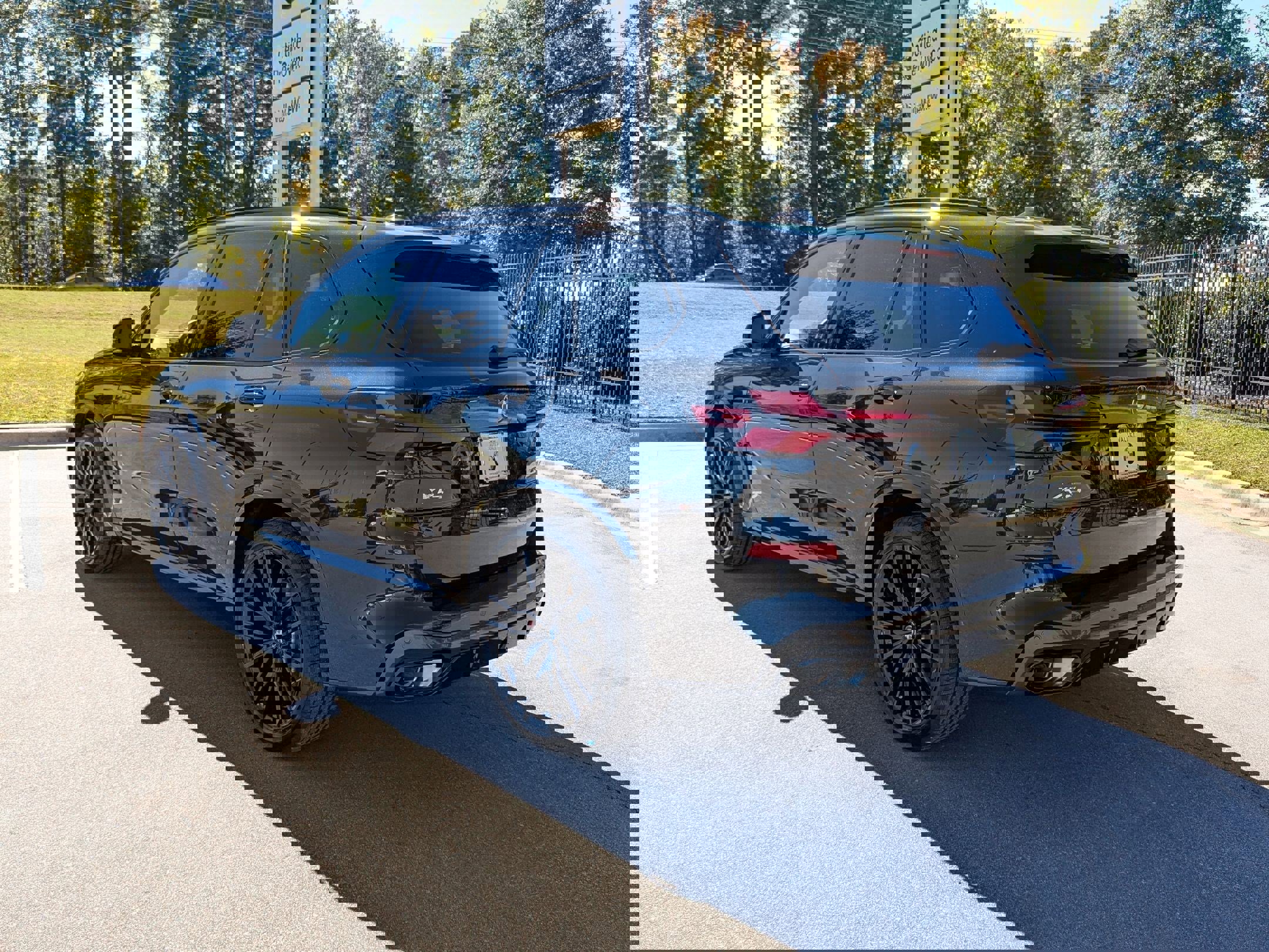 New 2026 BMW X5 xDrive40i w/ M Sport Package image 5