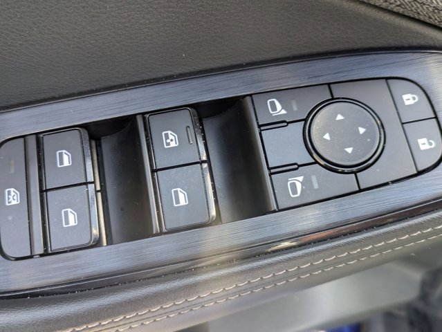 Certified 2023 Nissan Rogue SV image 8