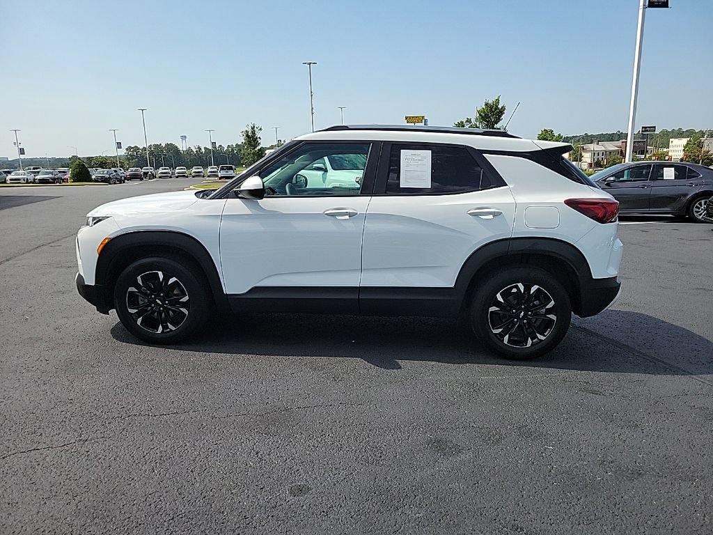 Used 2023 Chevrolet TrailBlazer LT w/ Convenience Package FWD image 4