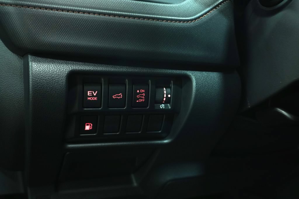 Used 2025 Subaru Forester Touring AWD/4WD image 26