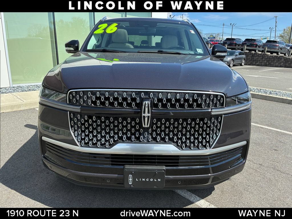 Used 2026 Lincoln Navigator Reserve AWD/4WD image 10