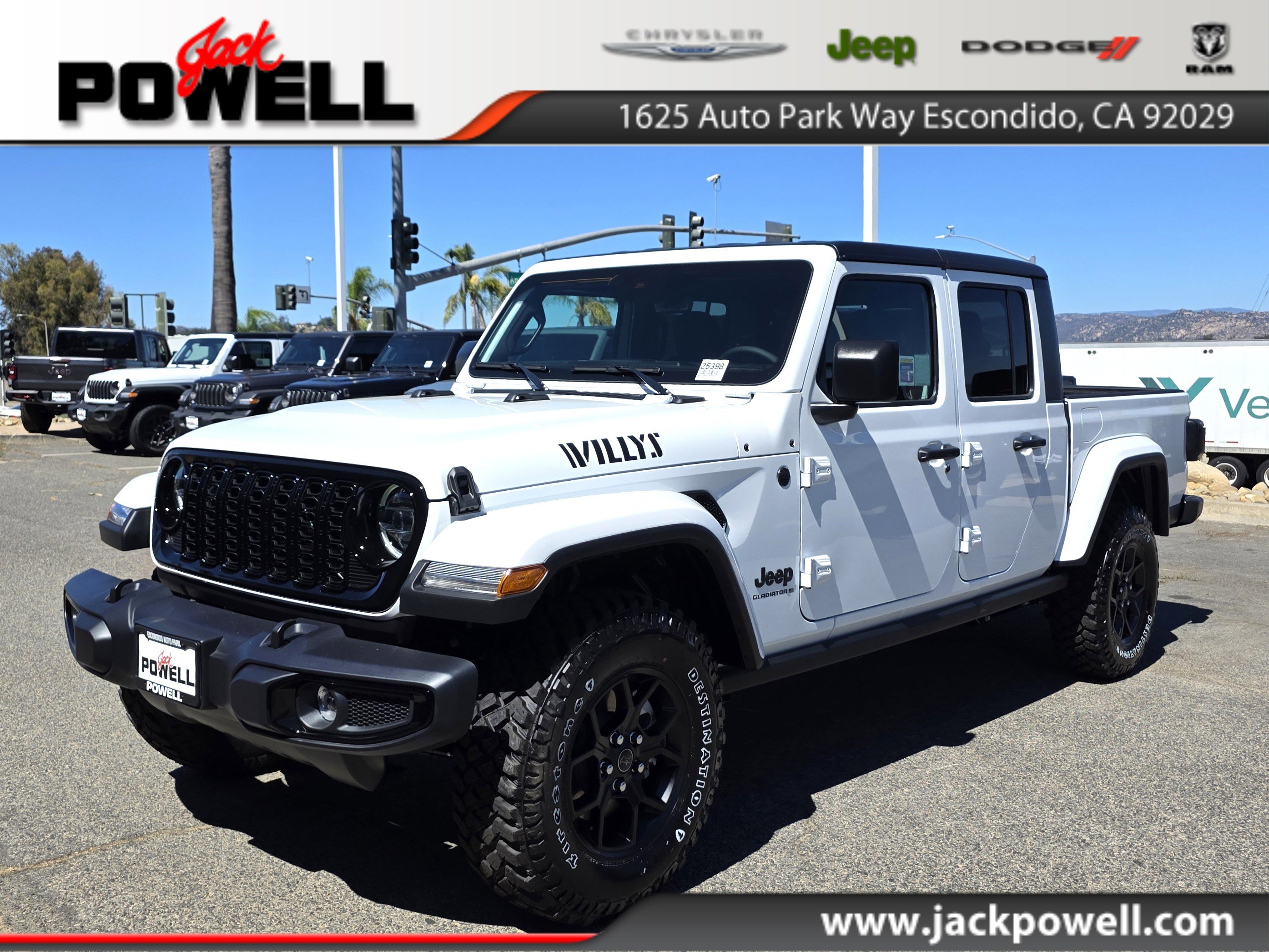 New 2025 Jeep Gladiator Willys image 1