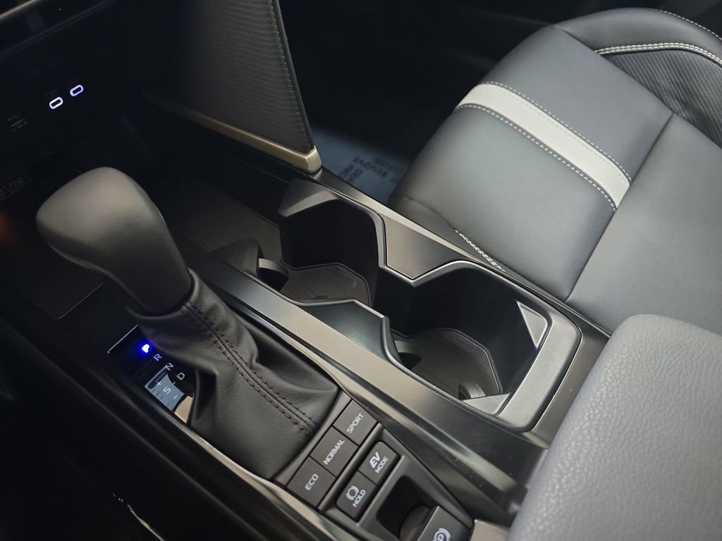 Used 2026 Toyota Camry SE image 25