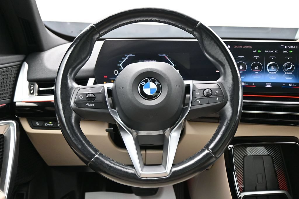 Used 2023 BMW X1 xDrive28i AWD/4WD image 16