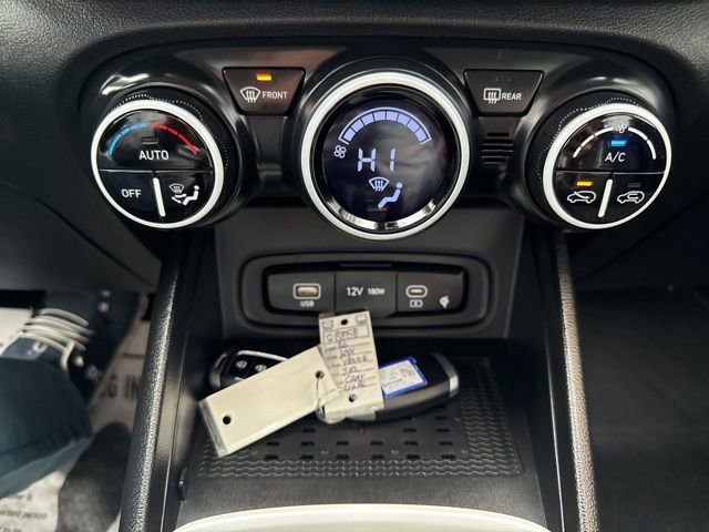 Certified 2026 Hyundai Venue SEL image 33