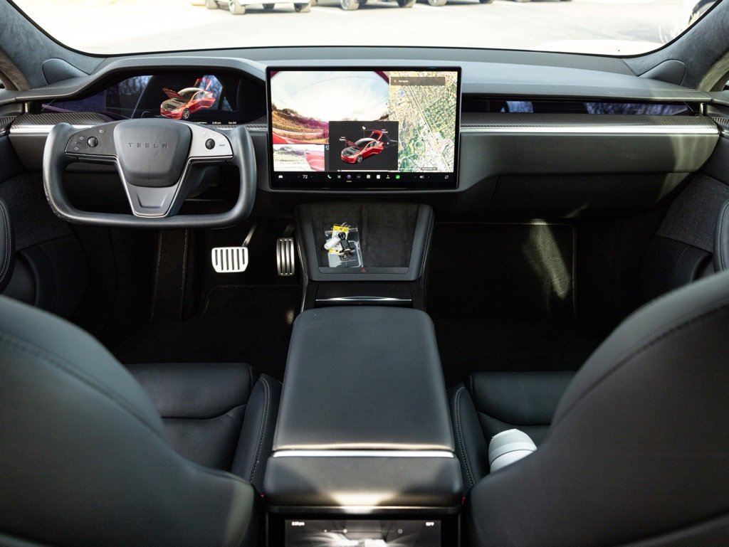Used 2022 Tesla Model S Plaid image 38