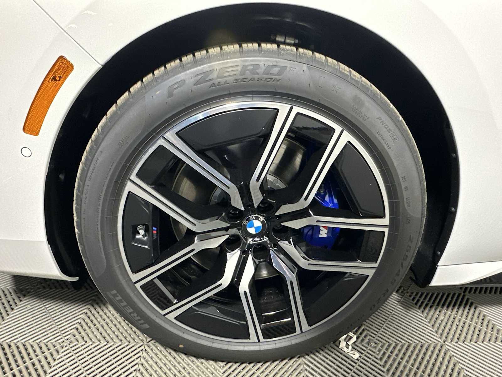 New 2026 BMW 740i xDrive w/ Executive Package image 10