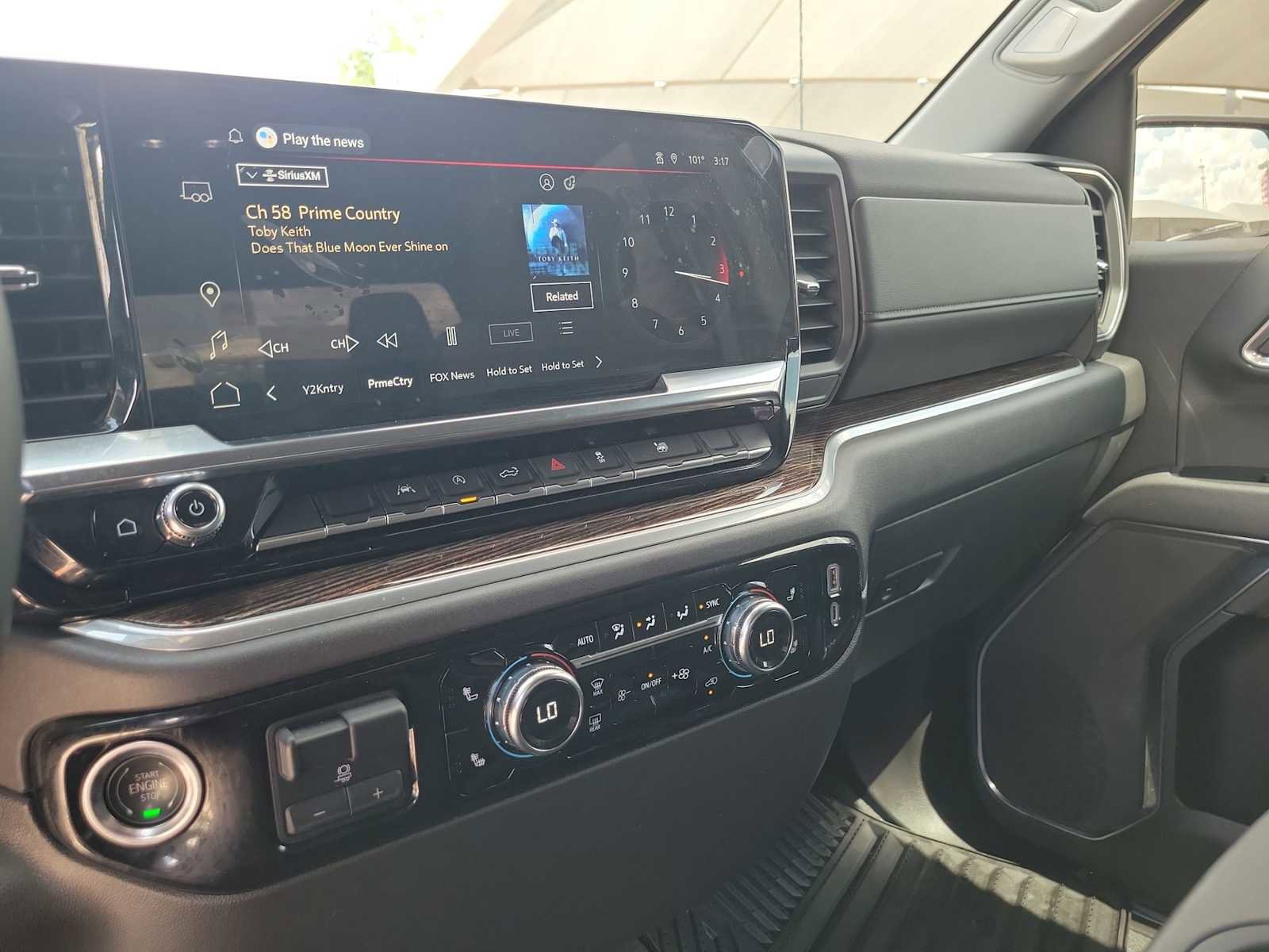 Used 2025 GMC Sierra 1500 Elevation image 21