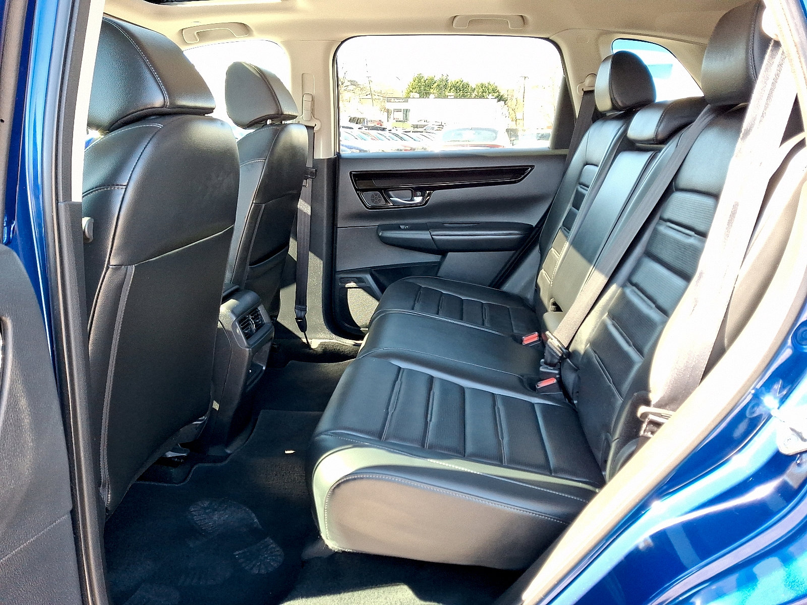 Used 2024 Honda CR-V EX-L image 10