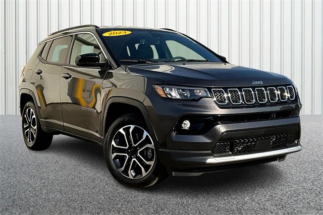 Certified 2023 Jeep Compass Limited image 1
