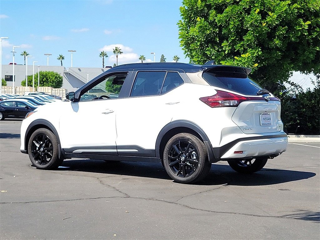 Certified 2023 Nissan Kicks SR w/ SR Premium Package image 2