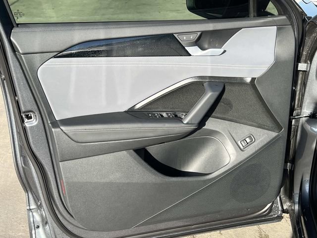 New 2026 Volkswagen Tiguan SE R-Line image 9