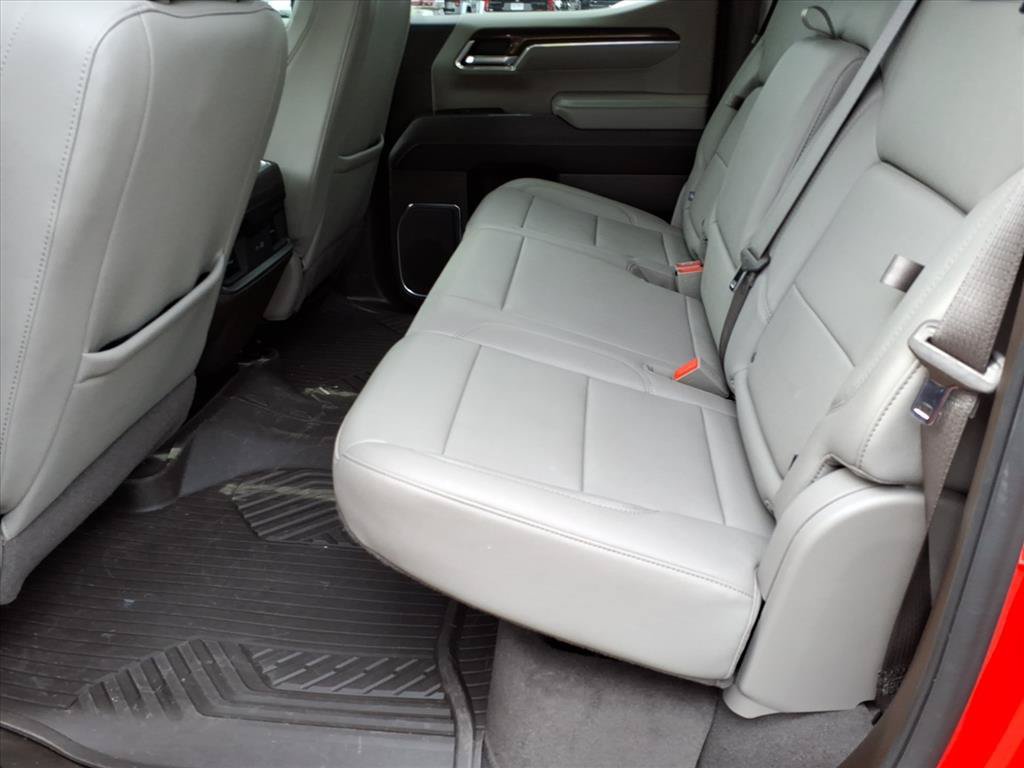 Used 2024 Chevrolet Silverado 1500 LT Trail Boss w/ LT Trail Boss Premium Package AWD/4WD image 12
