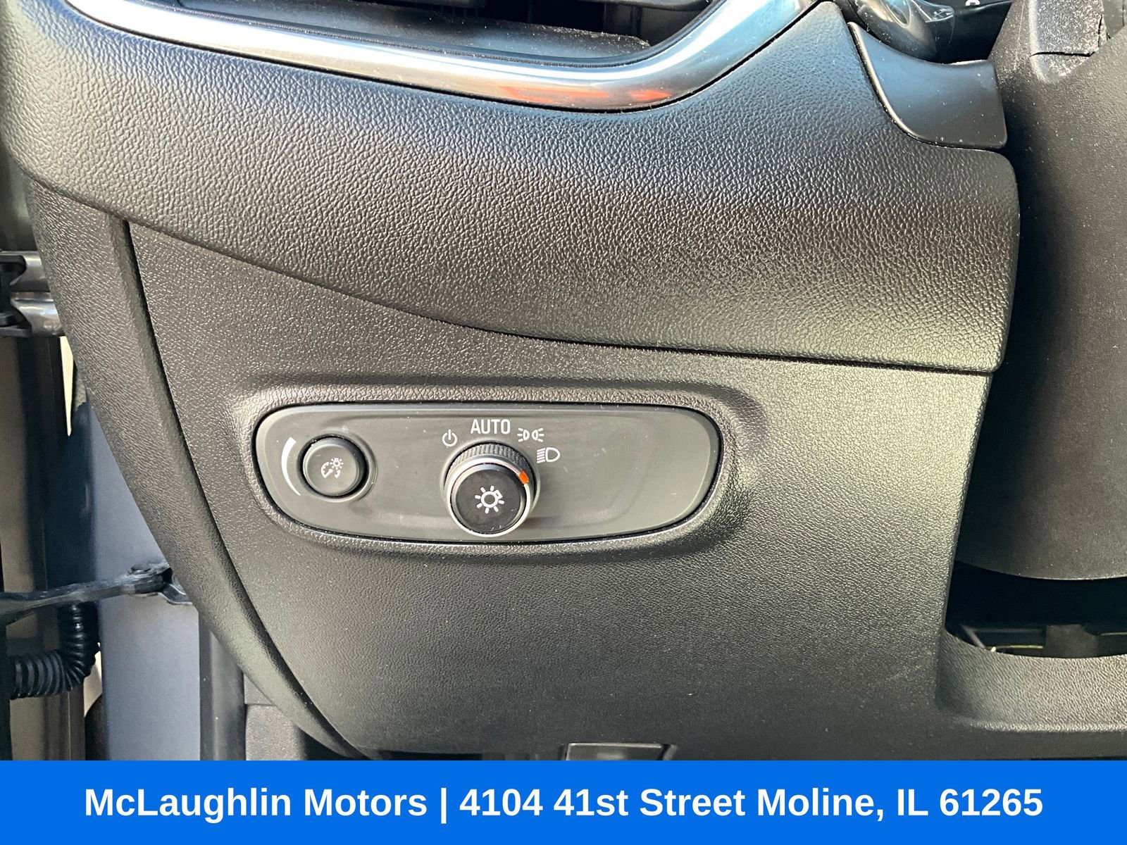 Used 2018 Chevrolet Equinox LT image 26