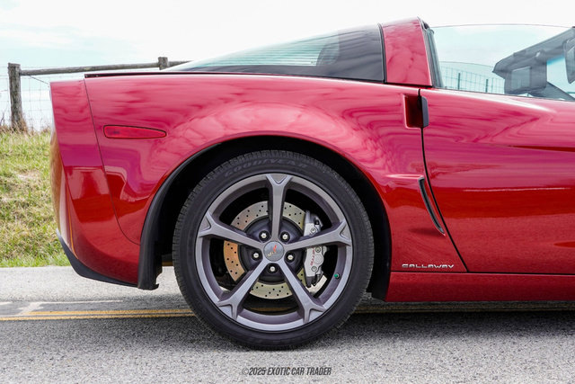 Used 2011 Chevrolet Corvette Grand Sport w/ Preferred Equipment Group RWD image 10