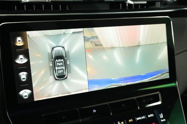 Used 2023 Maserati Grecale Modena AWD/4WD image 41