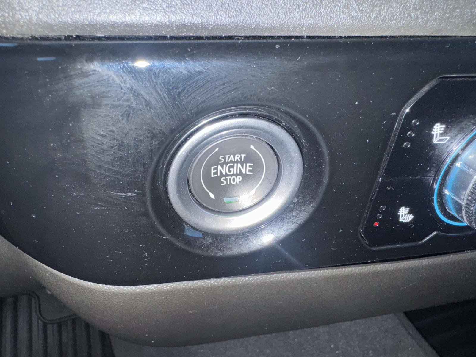 Used 2023 GMC Sierra 1500 Elevation image 32