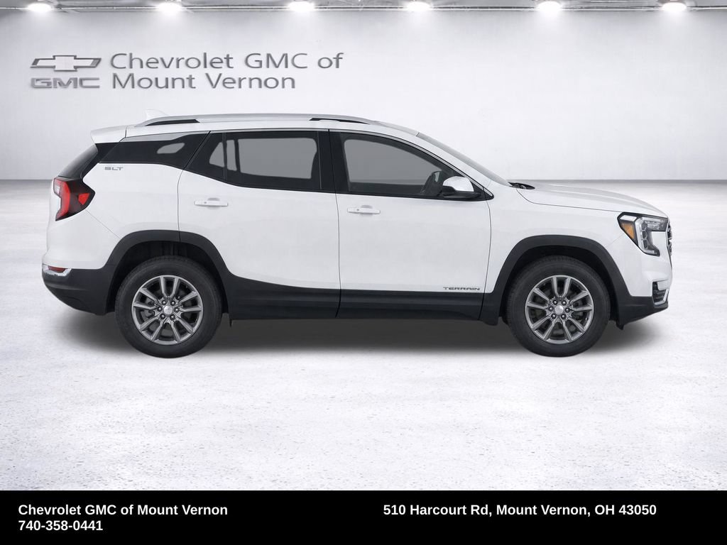 Used 2024 GMC Terrain SLT AWD/4WD image 9