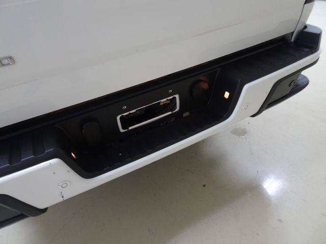 Used 2022 Chevrolet Colorado LT w/ Fleet Safety Package RWD image 11