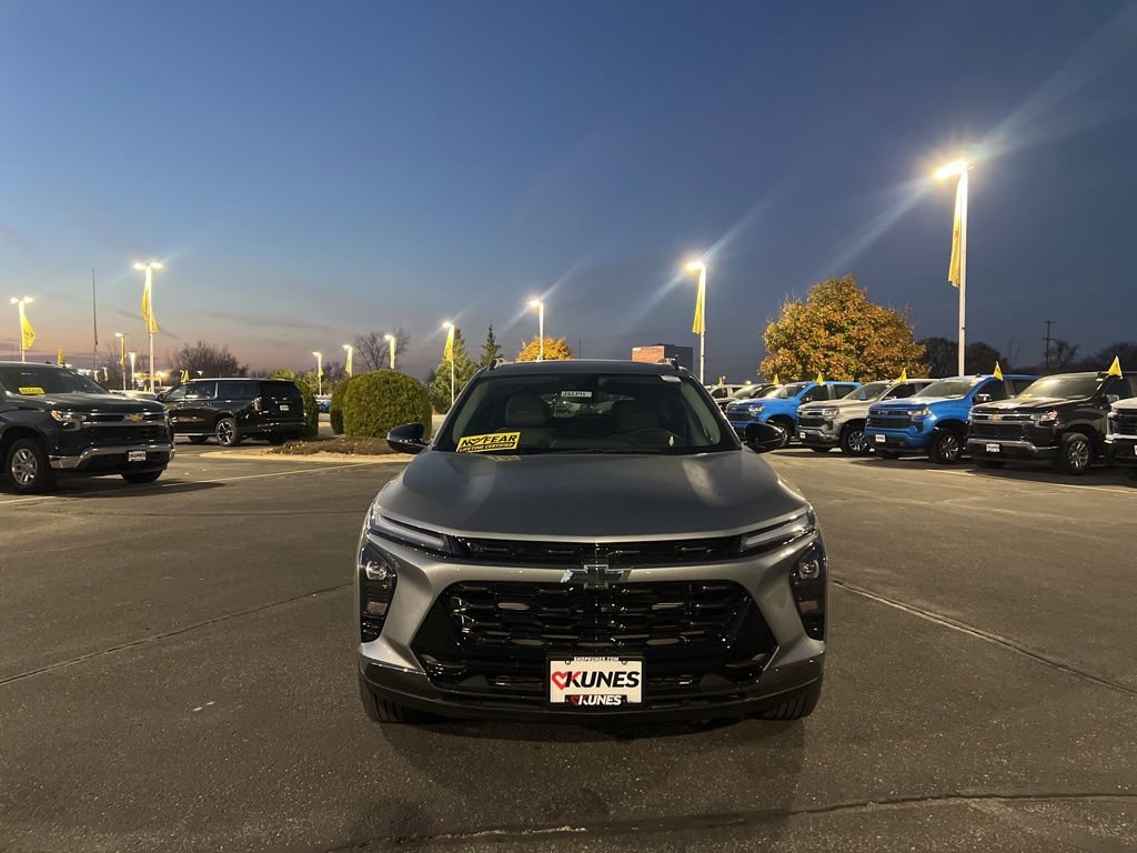 New 2026 Chevrolet Trax ACTIV w/ Sunroof Package image 2