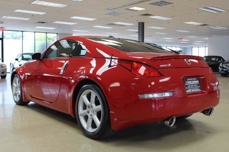 Used 2004 Nissan 350Z Touring w/ Cargo Convenience Pkg image 3