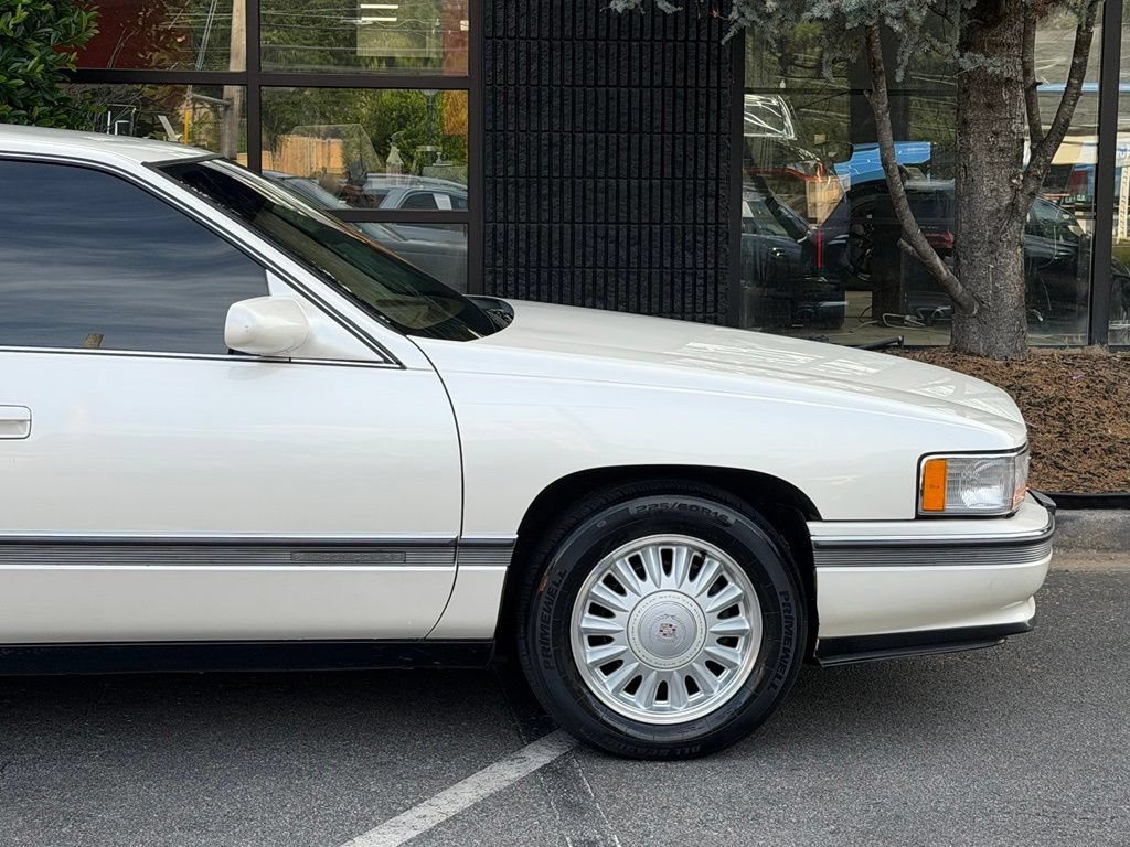 Used 1994 Cadillac De Ville Concours FWD image 23
