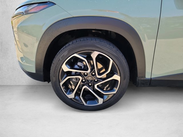 Used 2024 Chevrolet Trax RS w/ Sunroof Package FWD image 28