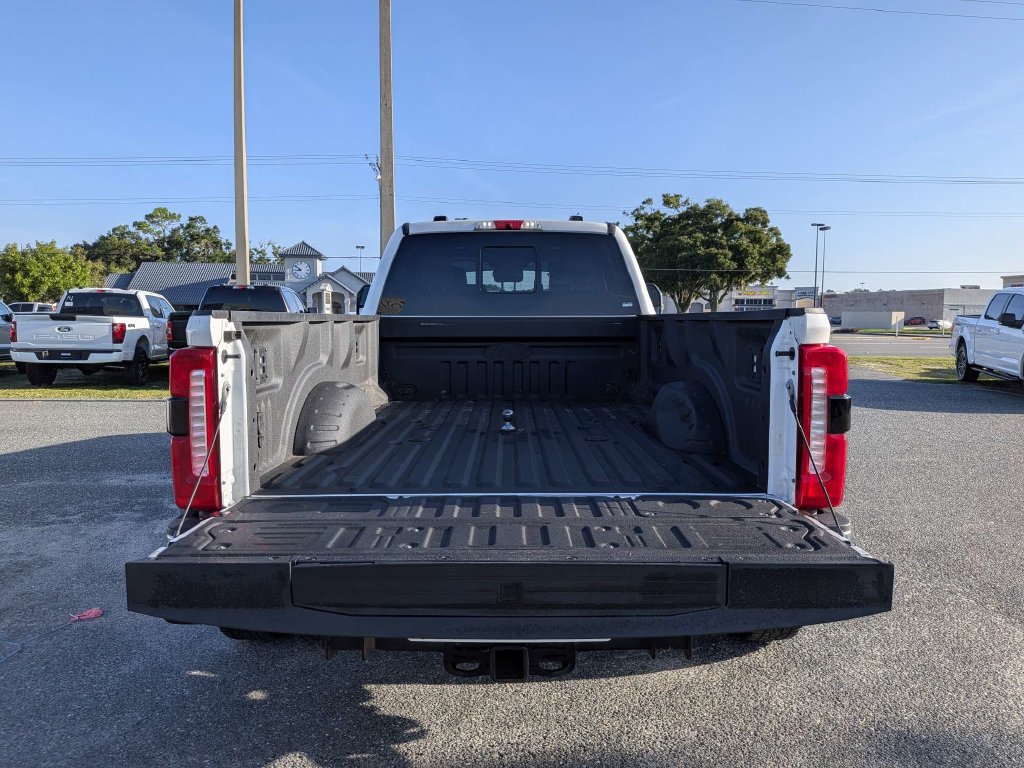 Used 2024 Ford F350 Lariat w/ Lariat Ultimate Package AWD/4WD image 11