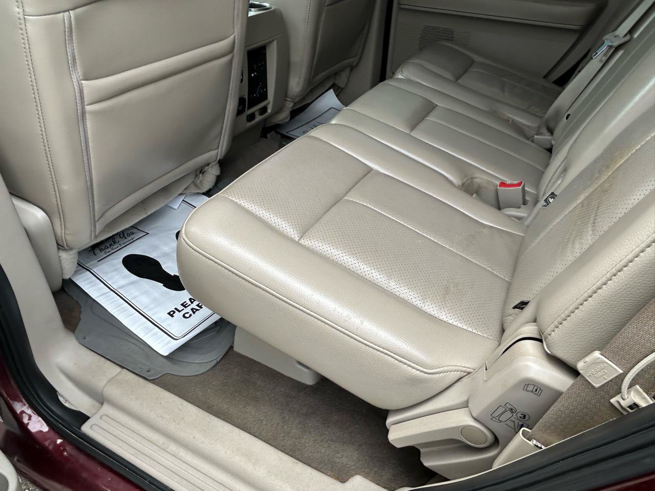 Used 2012 Ford Expedition Limited AWD/4WD image 9