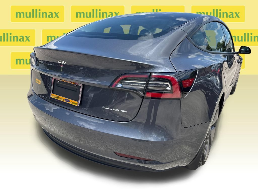 Used 2022 Tesla Model 3 Long Range AWD/4WD image 4