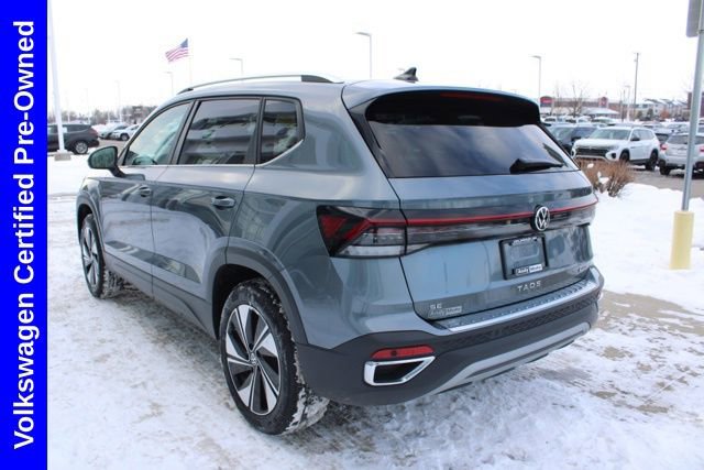Used 2025 Volkswagen Taos SE image 4
