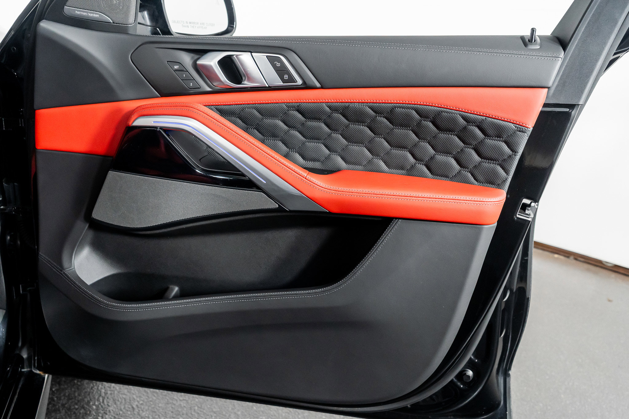 Used 2025 BMW X6 M Competition image 51