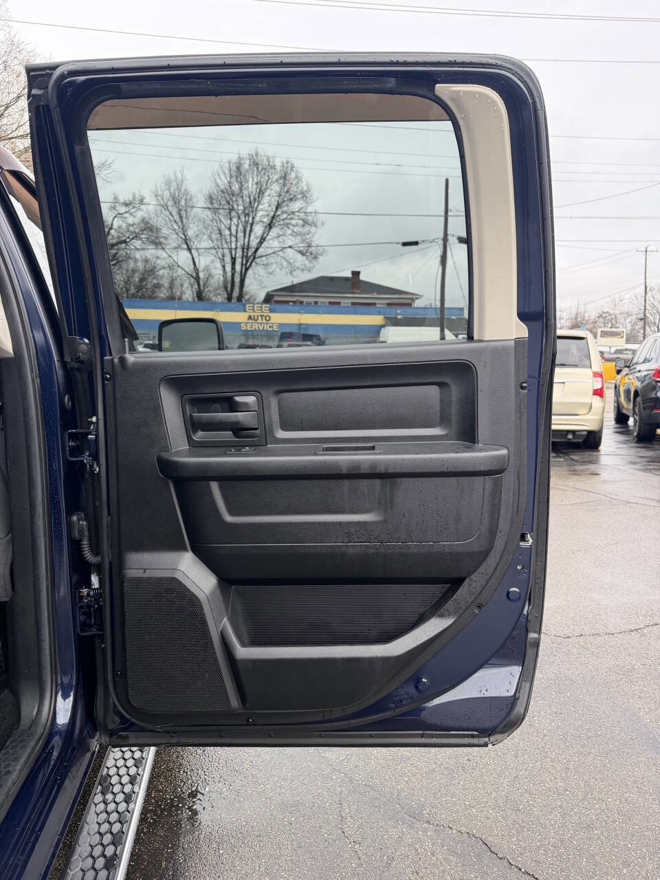 Used 2014 RAM 1500 Express w/ Ram Charger Package image 17