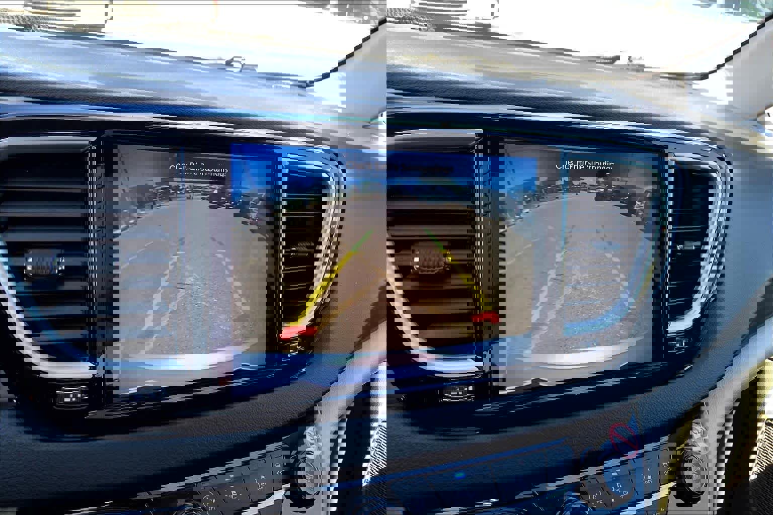 Used 2024 Chrysler Pacifica Touring-L FWD image 27