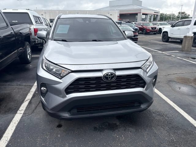 Used 2021 Toyota RAV4 XLE FWD image 2