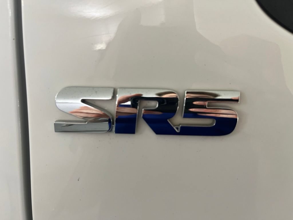 Used 2016 Toyota Tacoma SR5 AWD/4WD image 49