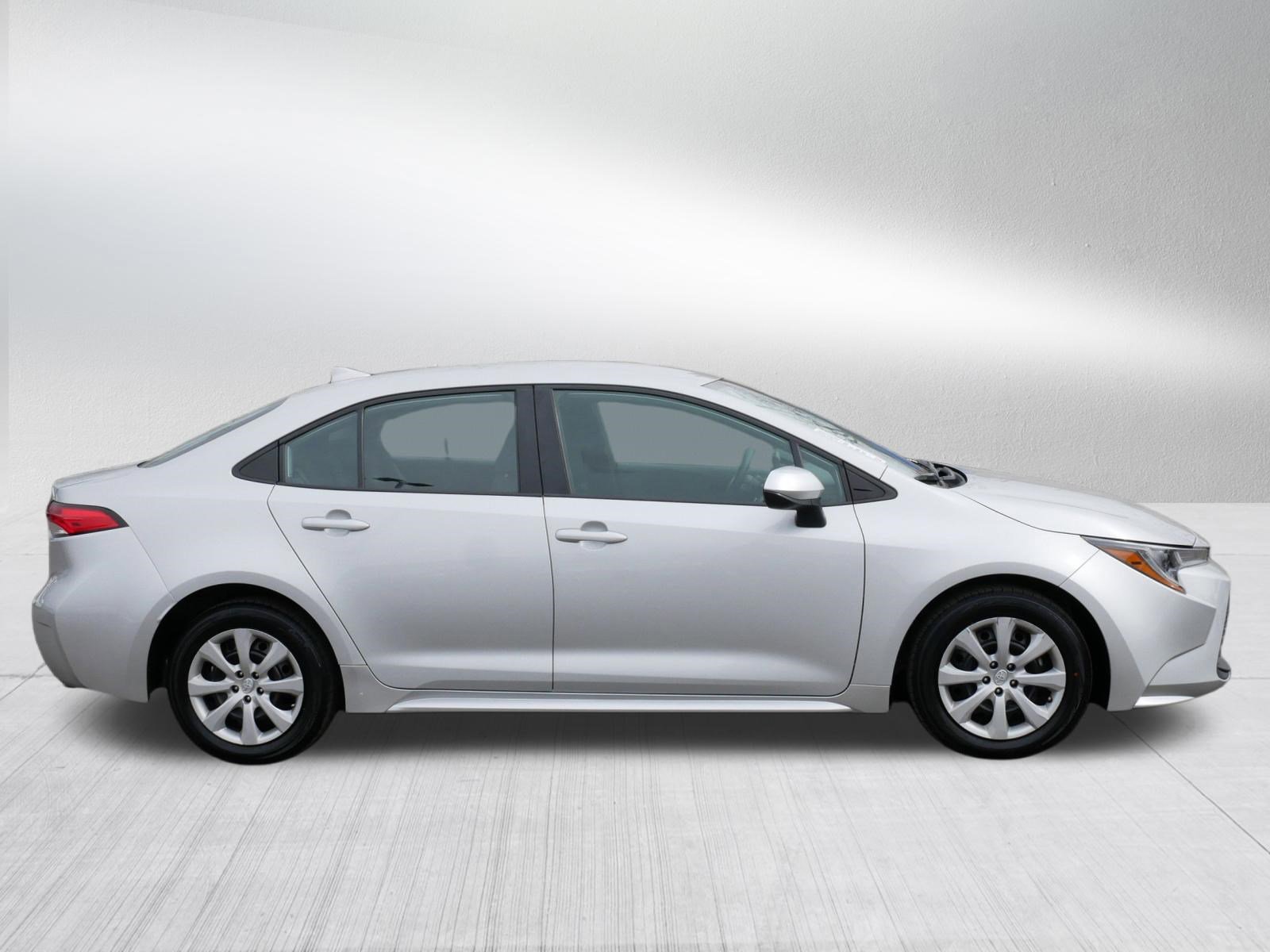Used 2023 Toyota Corolla LE image 8