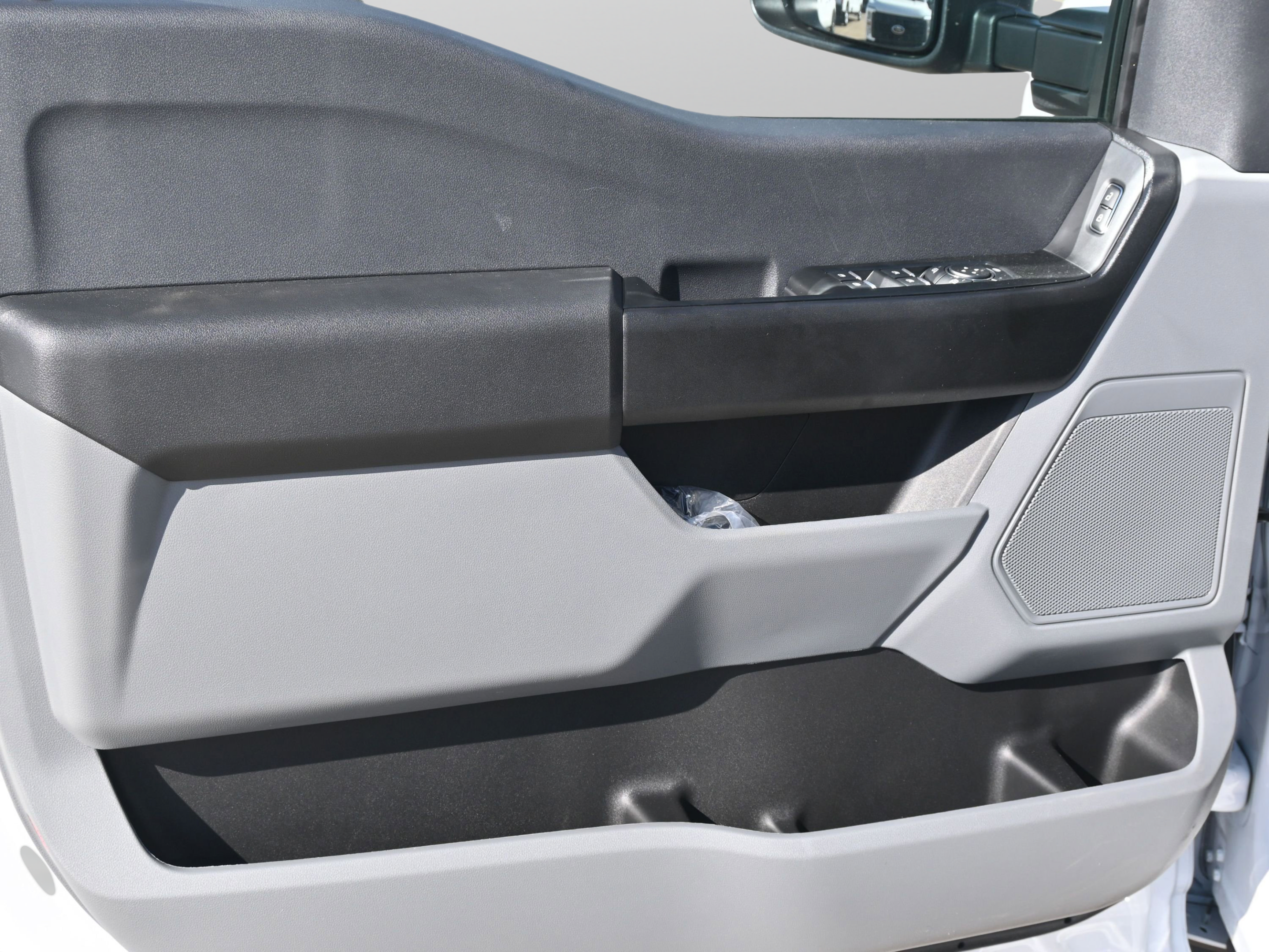 New 2026 Ford F550 2WD Crew Cab image 18