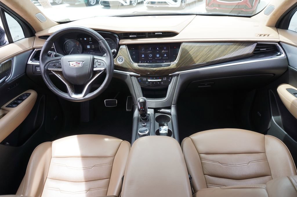 Certified 2023 Cadillac XT6 Sport w/ Platinum Package AWD/4WD image 12